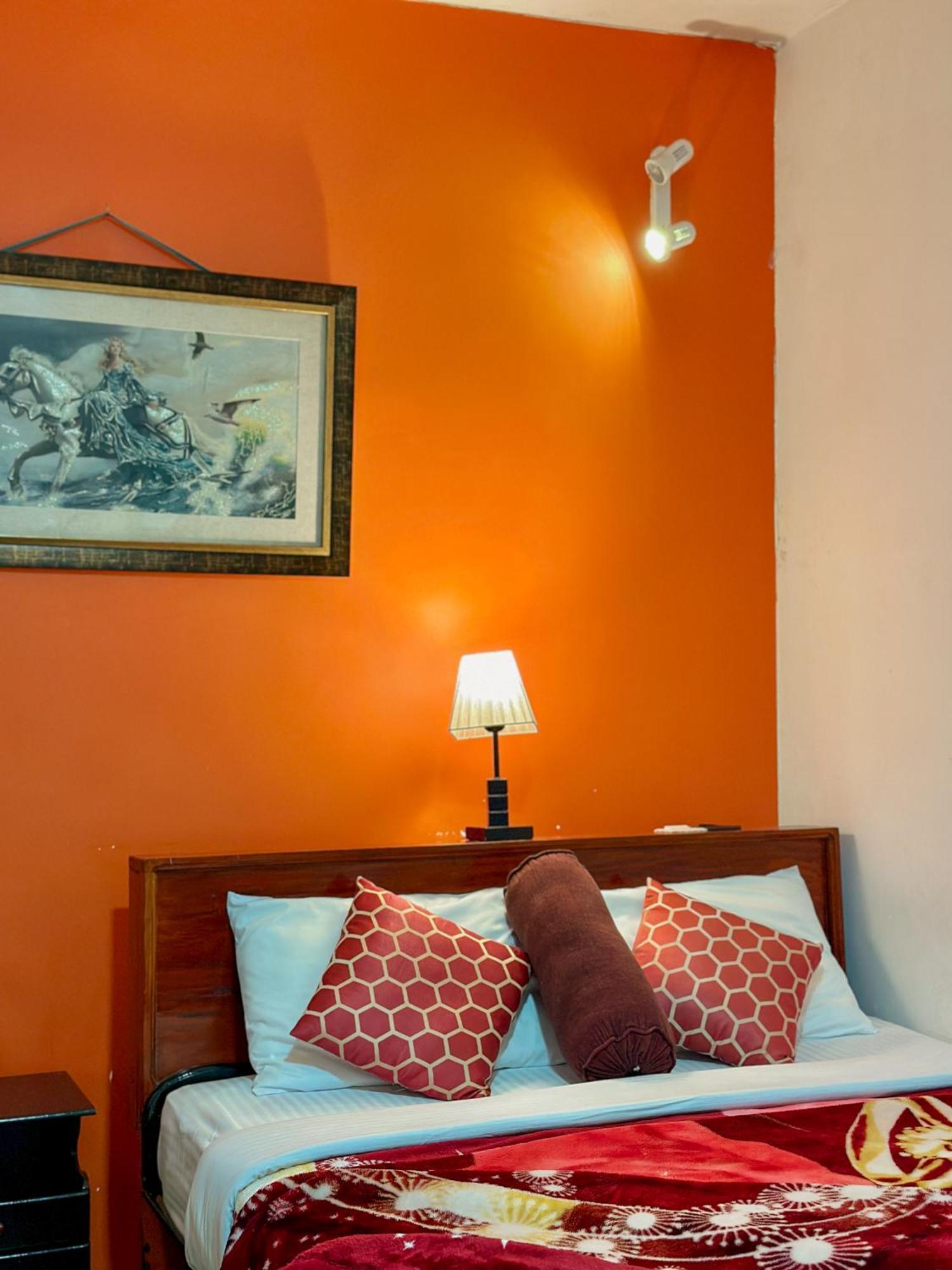 Nuwara Eliya Hills Rest Hotel Room photo
