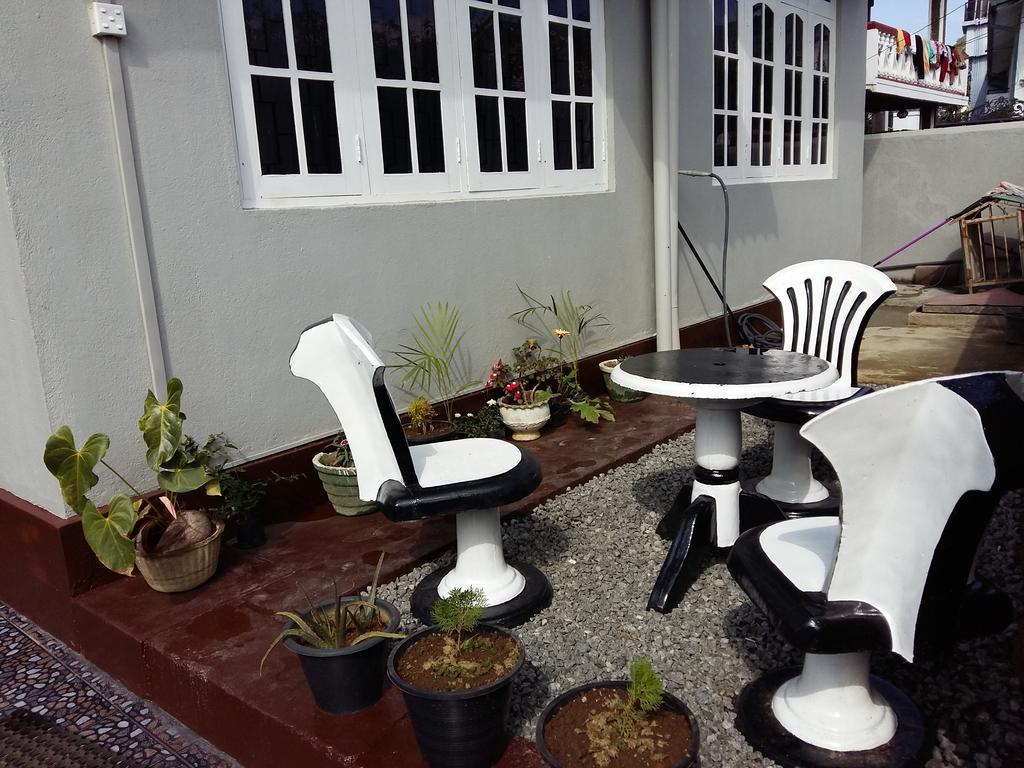 Nuwara Eliya Hills Rest Hotel Exterior photo