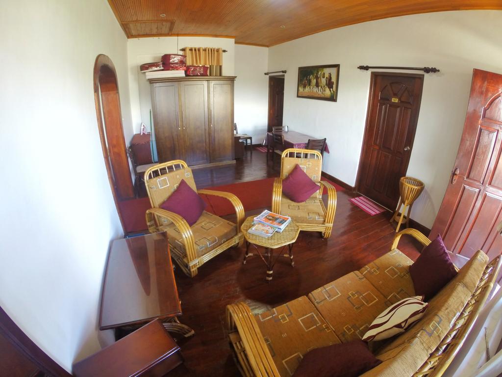 Nuwara Eliya Hills Rest Hotel Exterior photo