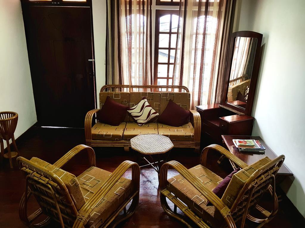 Nuwara Eliya Hills Rest Hotel Exterior photo