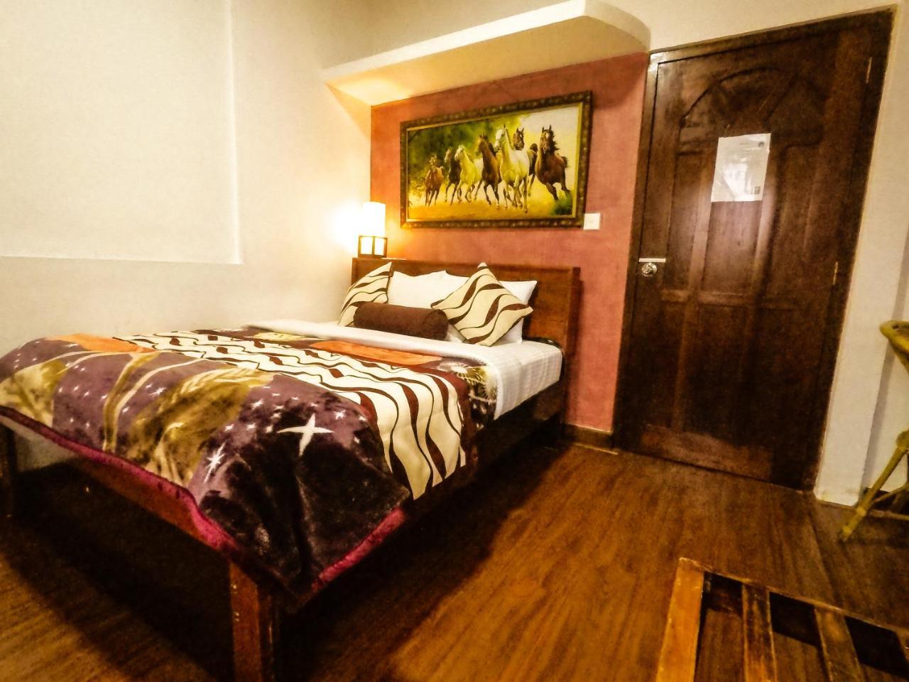 Nuwara Eliya Hills Rest Hotel Exterior photo